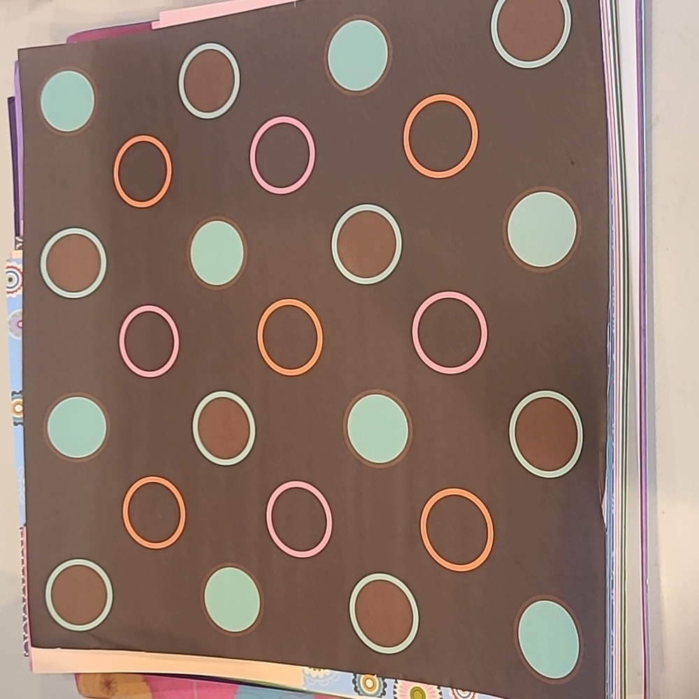 Assorted Colorful Paper - Picture 5 of 8